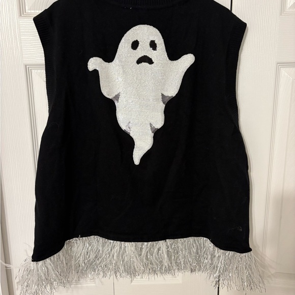 Queen of Sparkles short sleeve Halloween sweater! - Picture 2 of 5